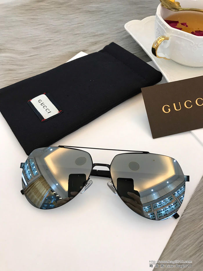GUCCI古馳 2019新款 GG2262S 蛤蟆偏光太陽鏡 男女時尚墨鏡 超輕款  lly1444